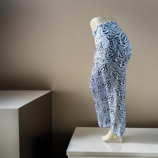 Pantalo de mujer bota de sirena en estampado cebra - Imagen 2