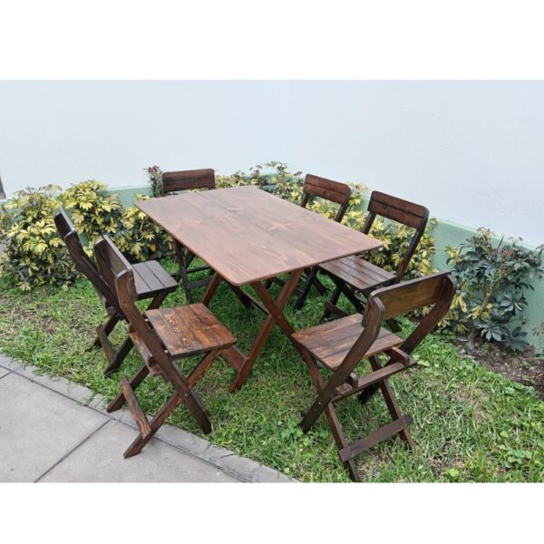 Jueco de comedor en madera cuadrado marron