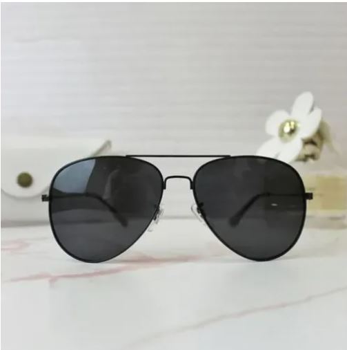 Lentes de Sol Aviador Unisex – Lunas Negras y Marco Negro Estilo Clásico 3 Lentes de Sol Aviador Unisex – Lunas Negras y Marco Negro Estilo Clásico - Imagen 3